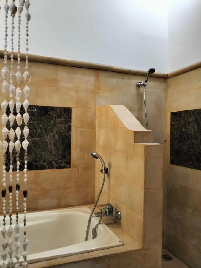 Kaia Lovina Guest House Junior Suite Dış mekan fotoğraf