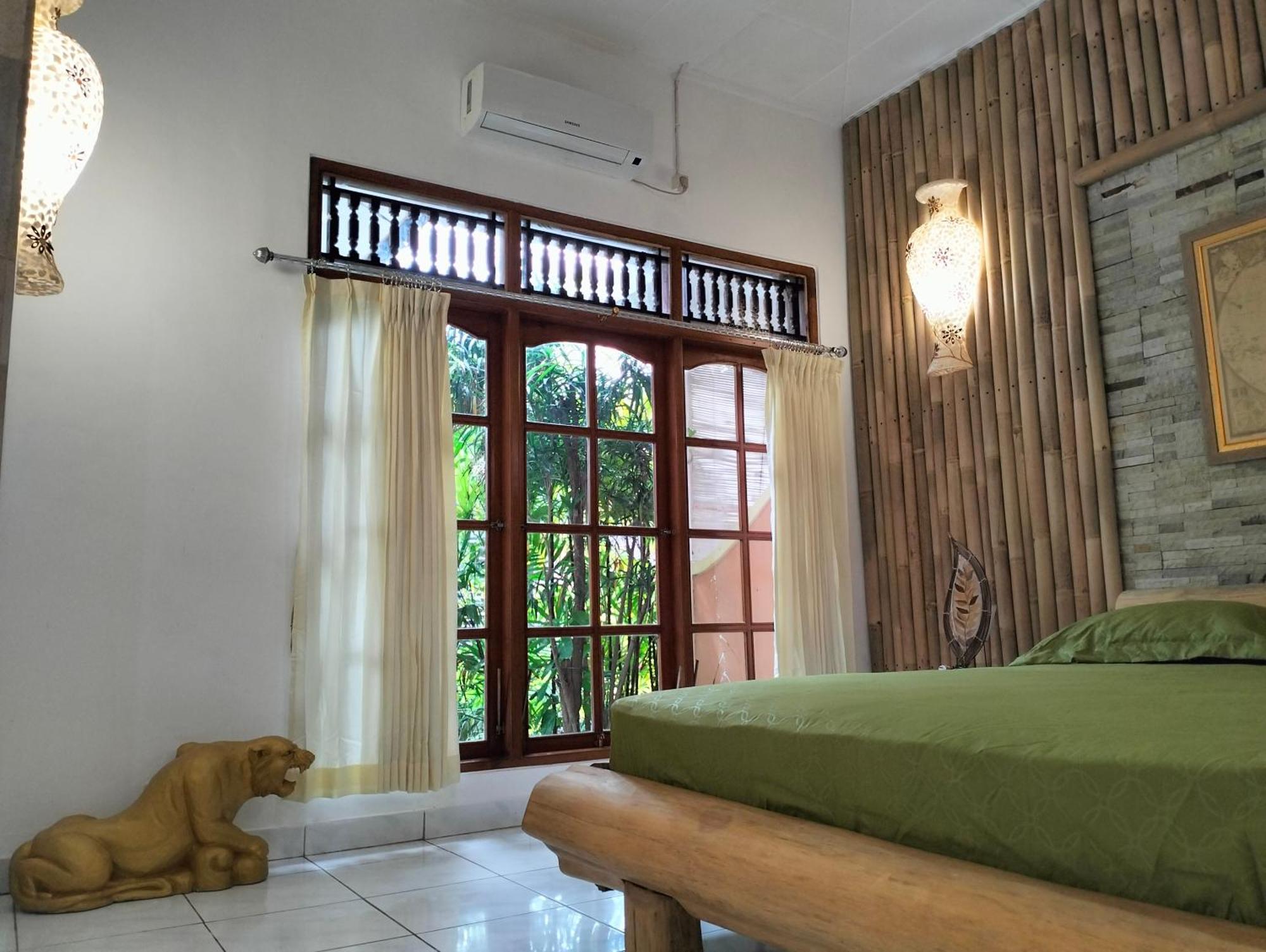 Kaia Lovina Guest House Junior Suite Dış mekan fotoğraf