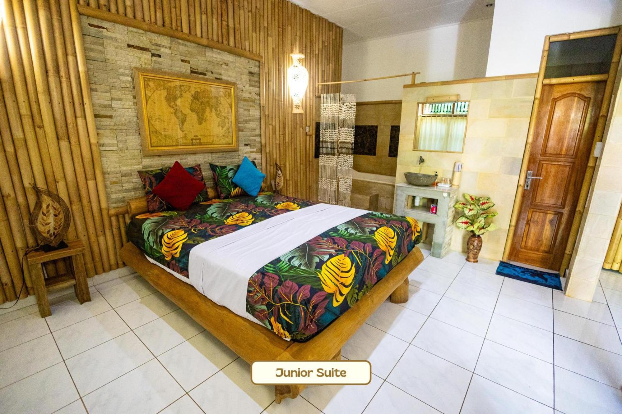 Kaia Lovina Guest House Junior Suite Dış mekan fotoğraf