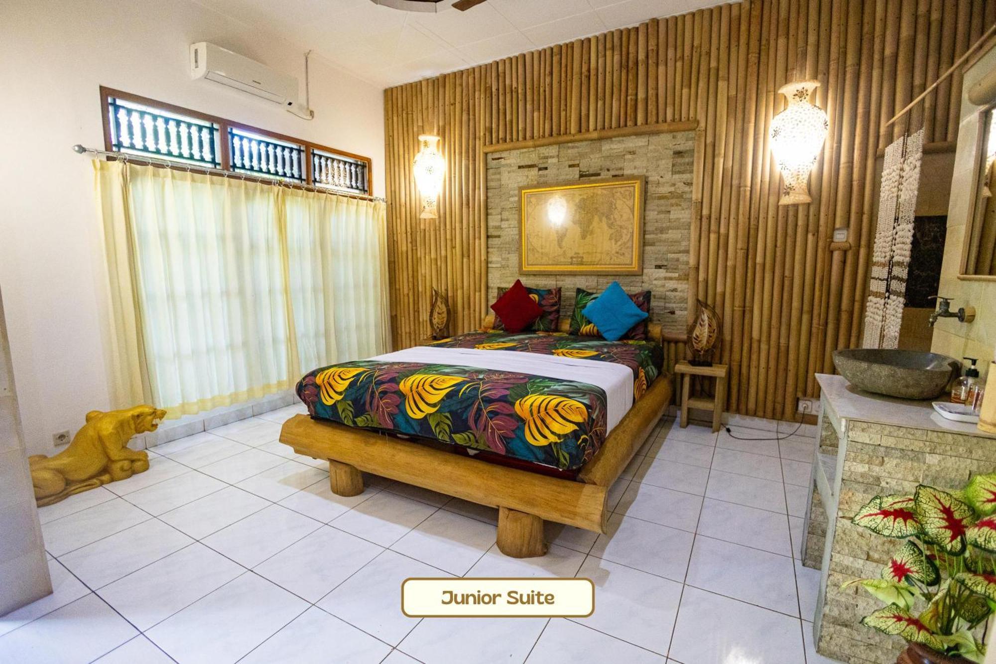 Kaia Lovina Guest House Junior Suite Dış mekan fotoğraf